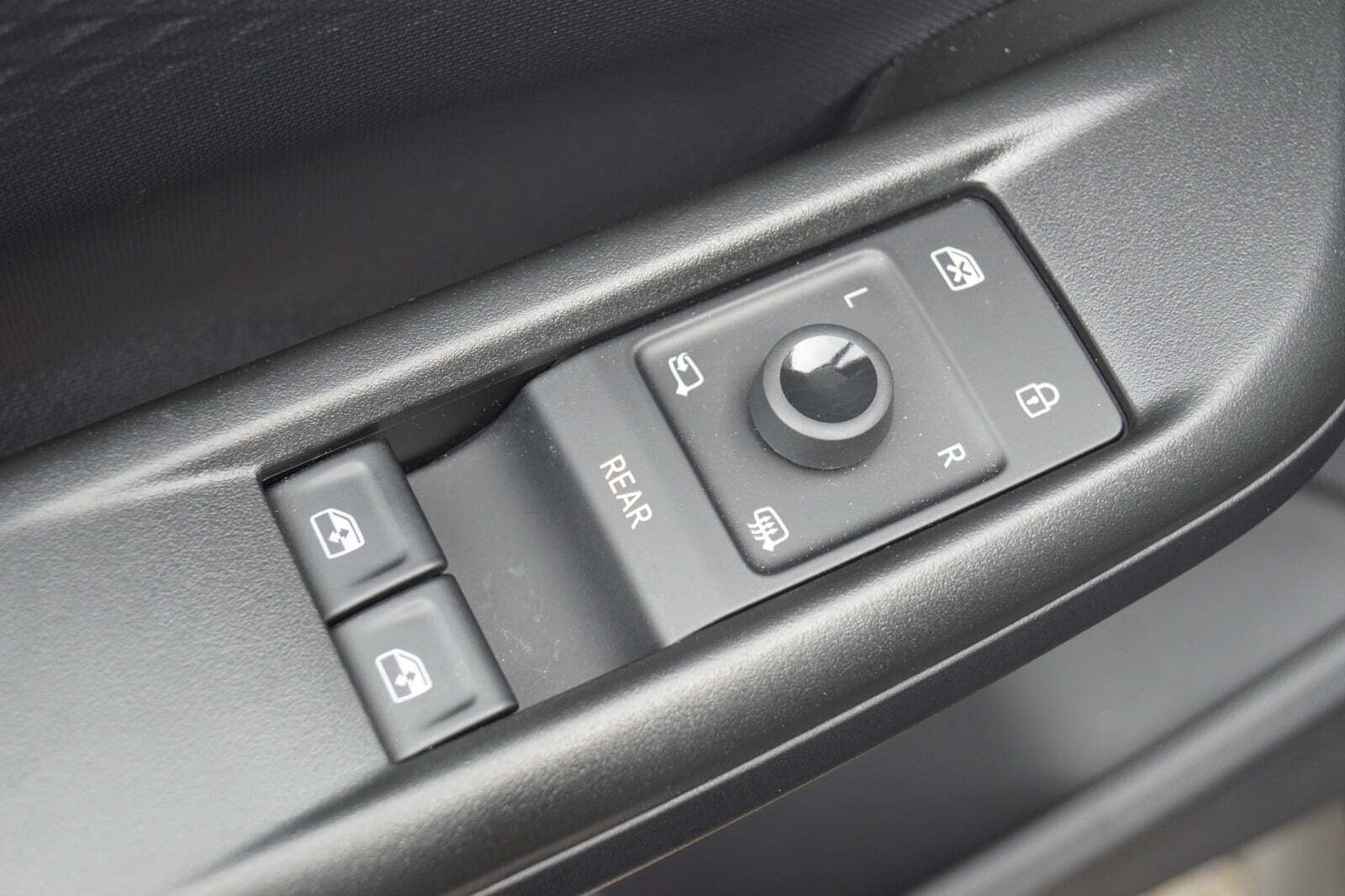 Grå Cupra Born fra 2024