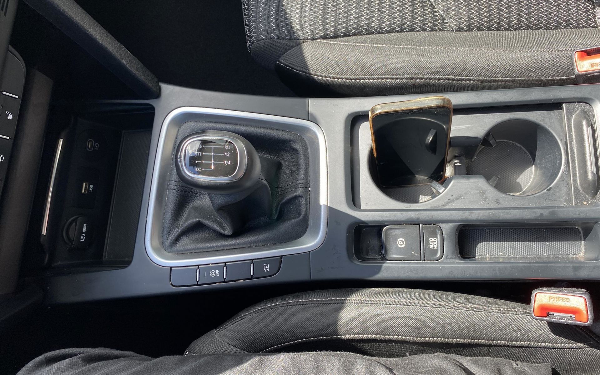 Sølv Kia XCeed fra 2023