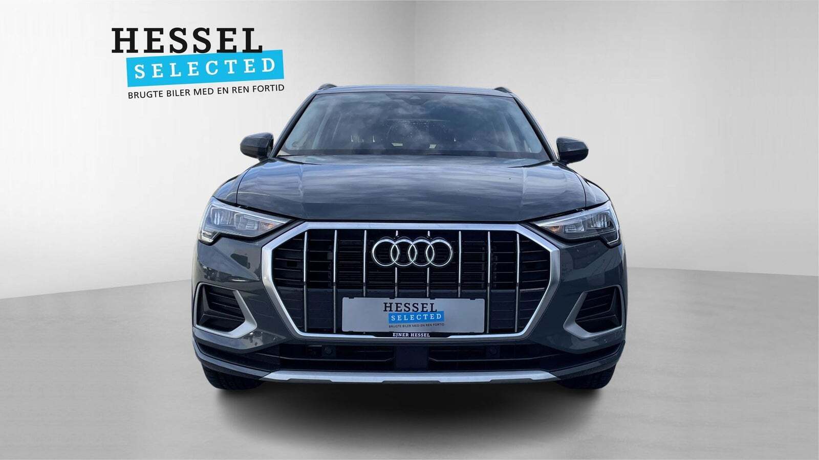 Grå Audi Q3 fra 2022