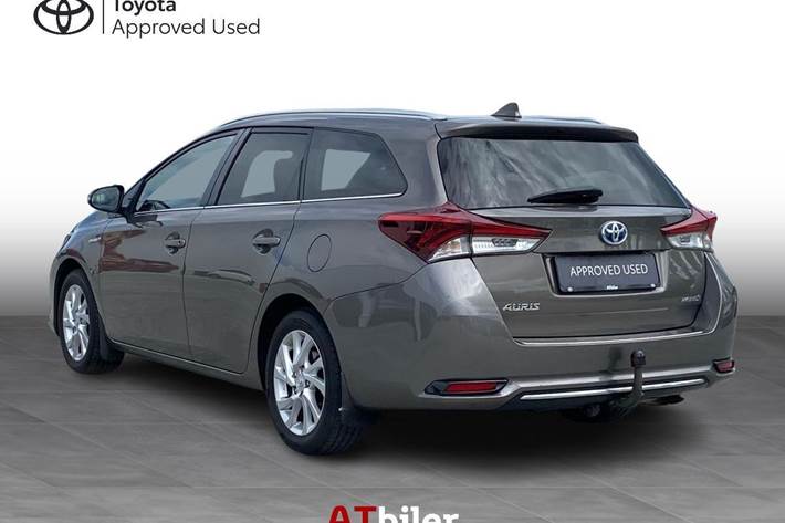 Bronze Toyota Auris fra 2017