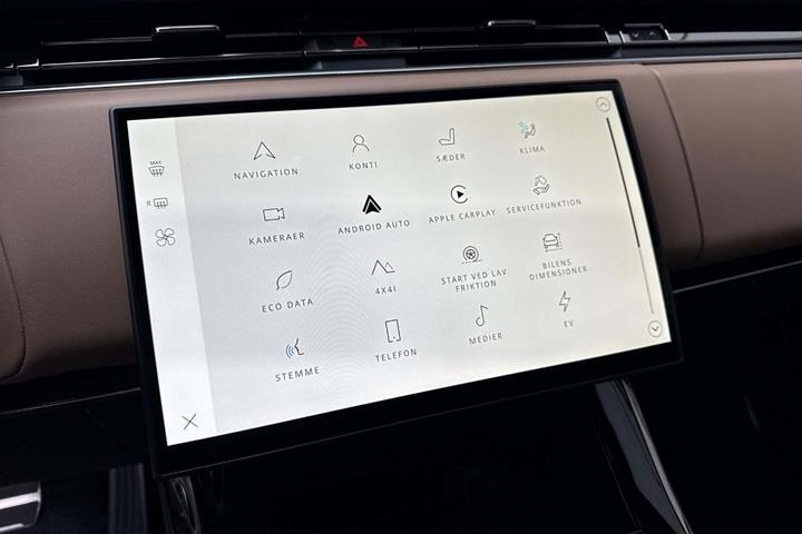 Hvid Land Rover Range Rover sport fra 2024