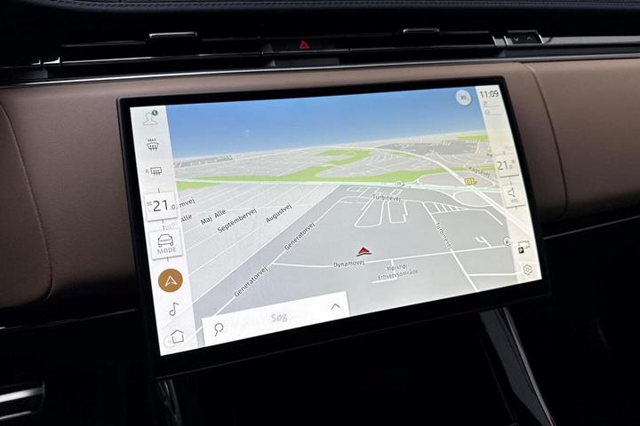 Hvid Land Rover Range Rover sport fra 2024