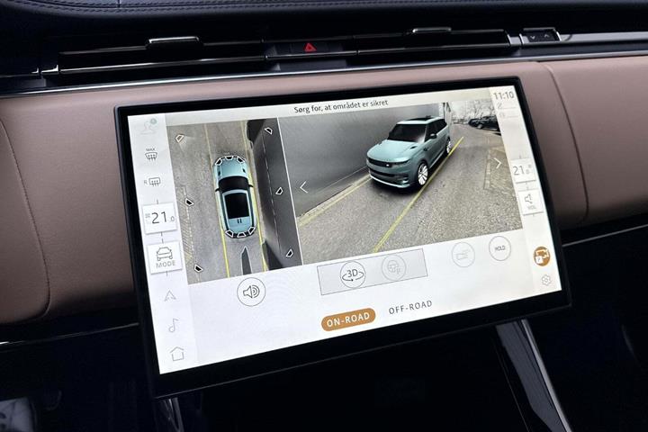 Hvid Land Rover Range Rover sport fra 2024