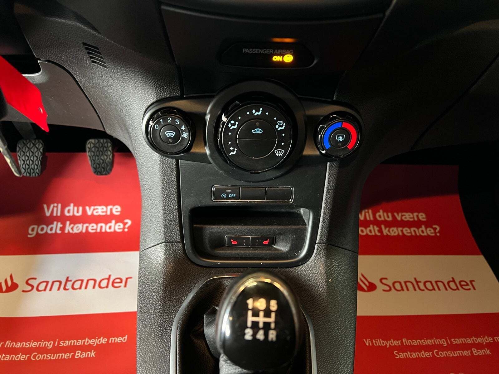 Rød Ford Fiesta fra 2013