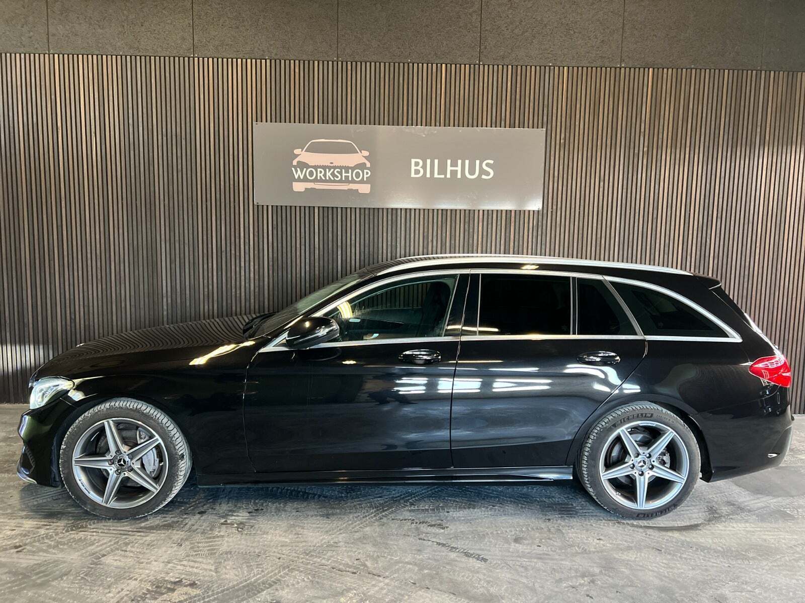 Sort Mercedes C220 d fra 2016