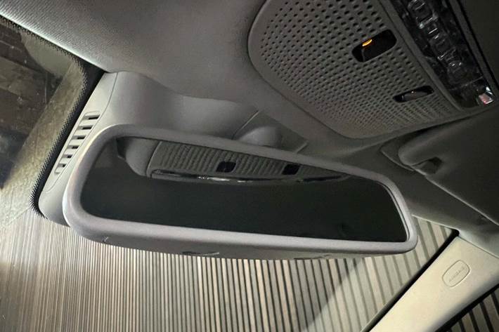 Sort Mercedes C220 d fra 2016