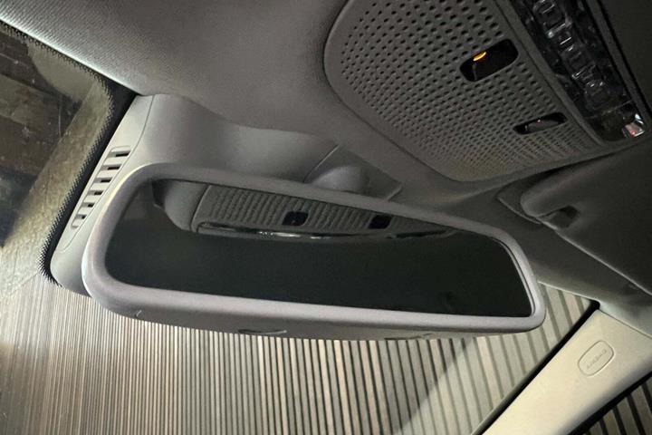 Sort Mercedes C220 d fra 2016