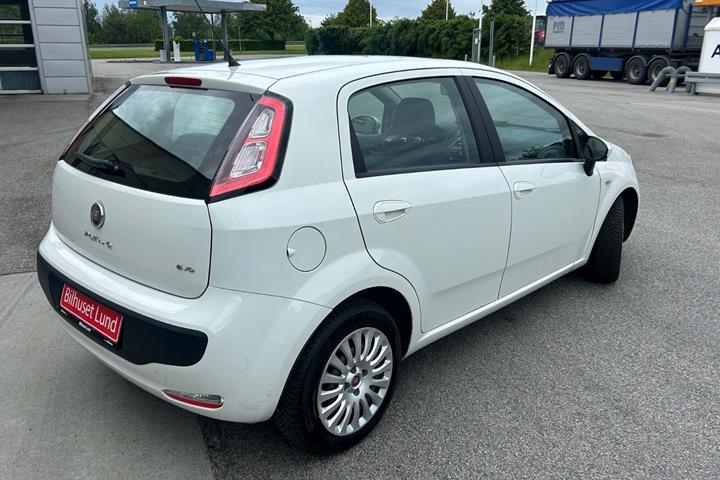 Hvid Fiat Punto Evo fra 2010