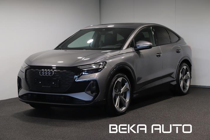 Grå Audi Q4 e-tron fra 2024 set udefra