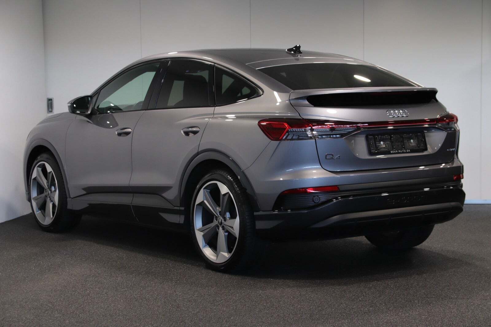Audi Q4 e-tron 45 S-line Sportback