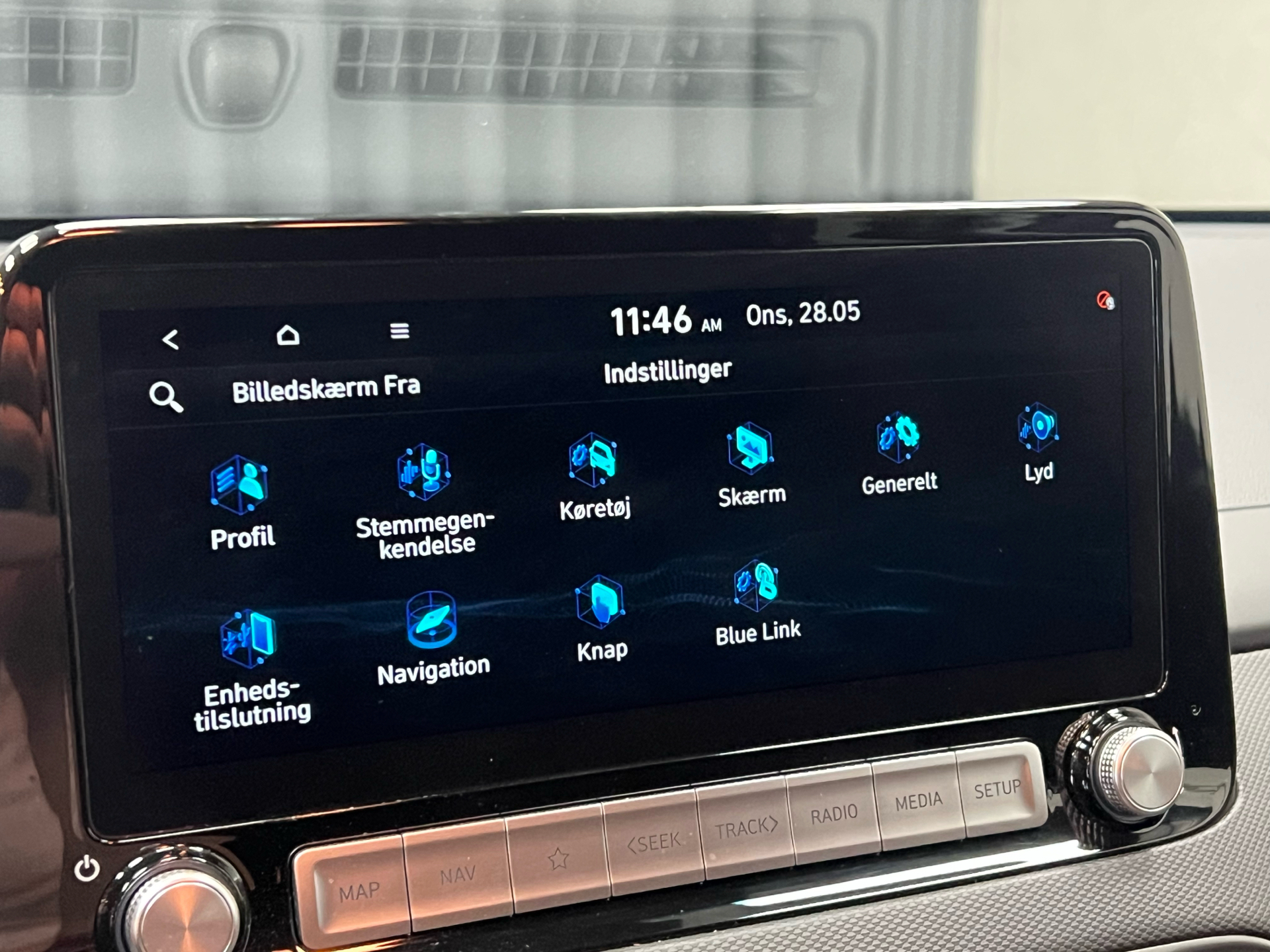 Grå Hyundai Kona fra 2021