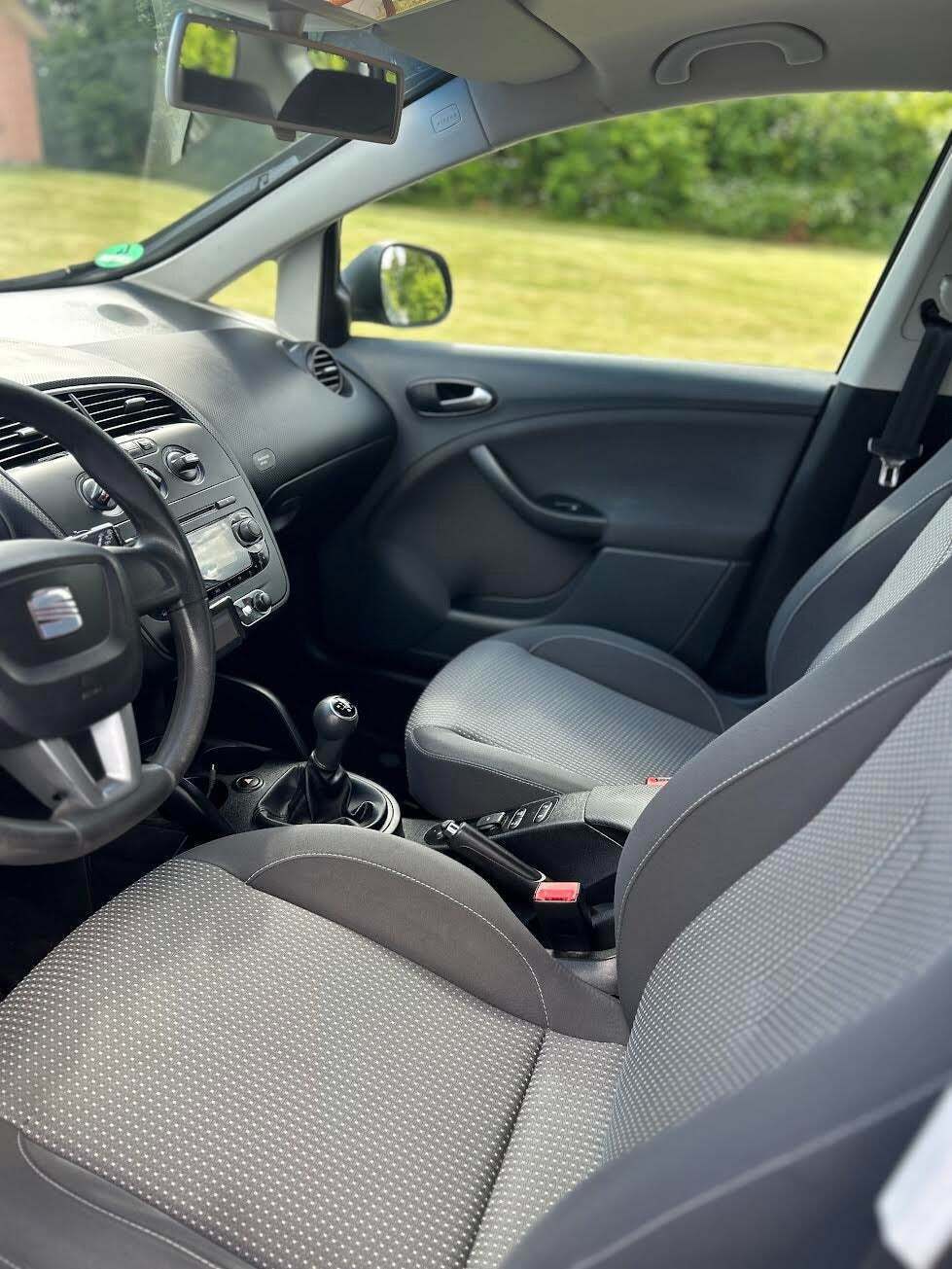 Sølv Seat Altea XL fra 2009