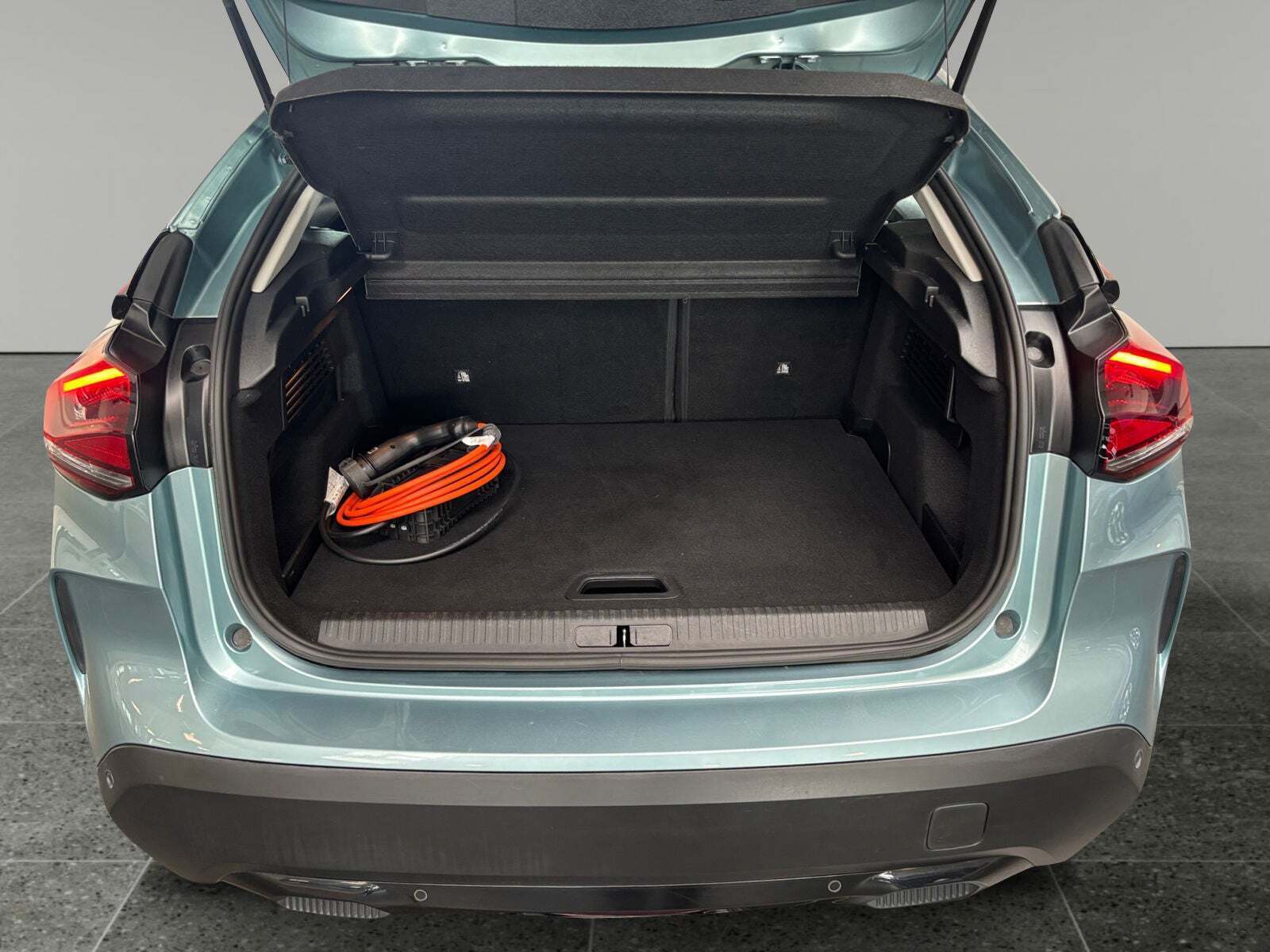 Blå Citroën ë-C4 fra 2022
