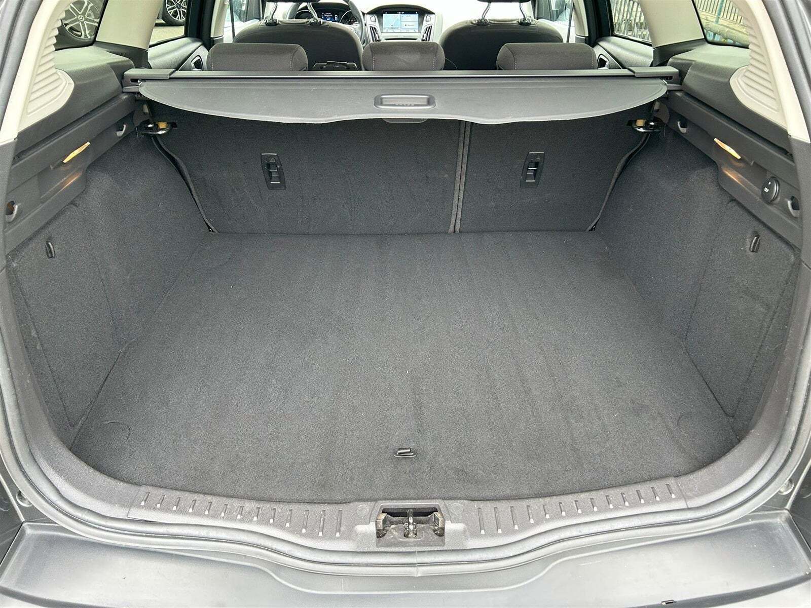 Grå Ford Focus fra 2018