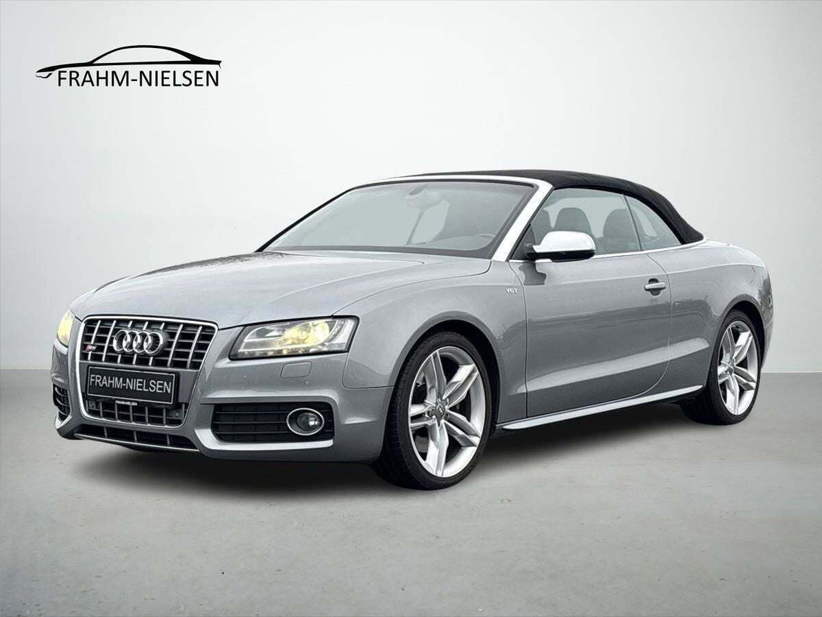 Grå Audi S5 fra 2010