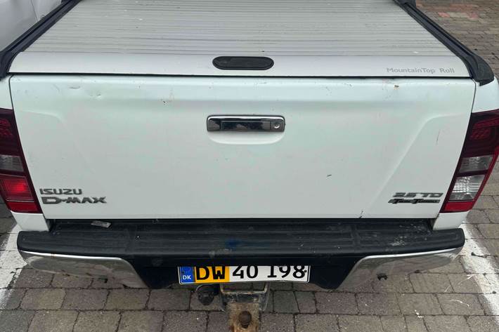 Hvid Isuzu D-Max fra 2015
