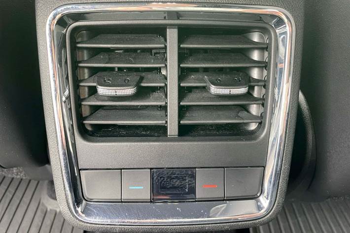 Sølv Skoda Enyaq fra 2022