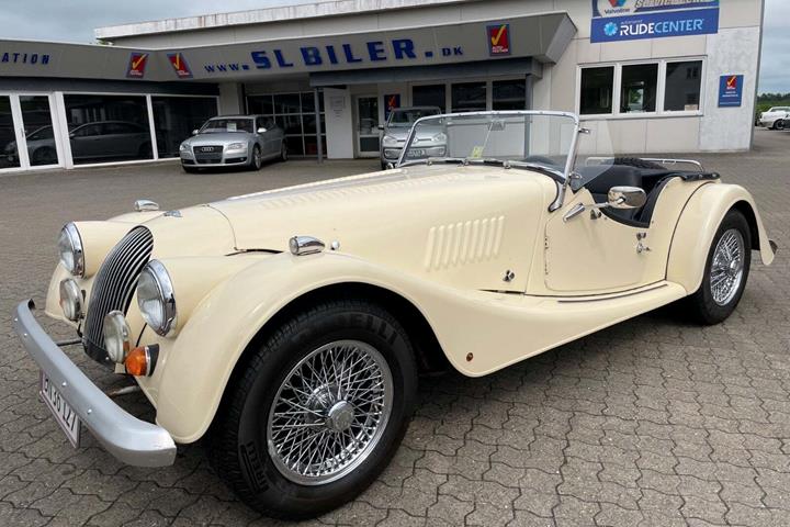 undefined Morgan Plus 8 fra 1980 set udefra