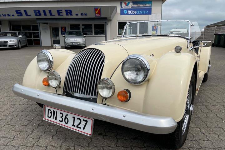undefined Morgan Plus 8 fra 1980 set udefra