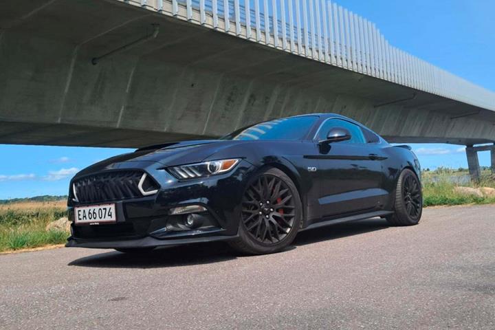undefined Ford Mustang fra 2017