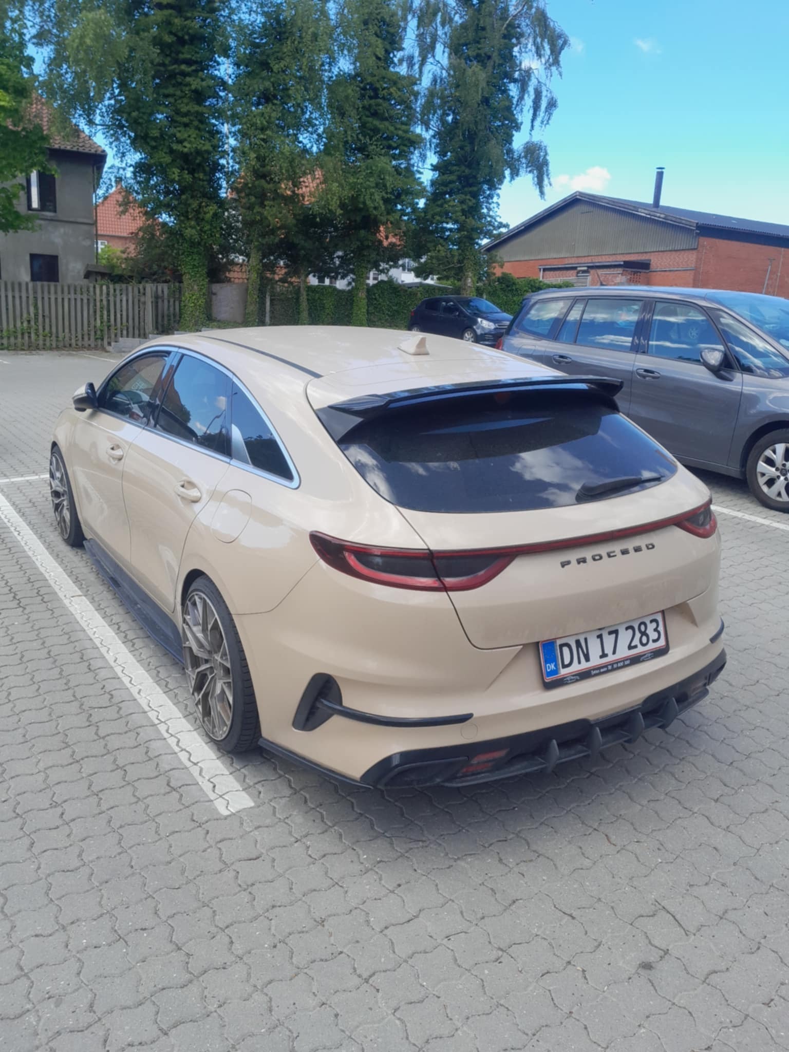 Hvid Kia ProCeed fra 2019