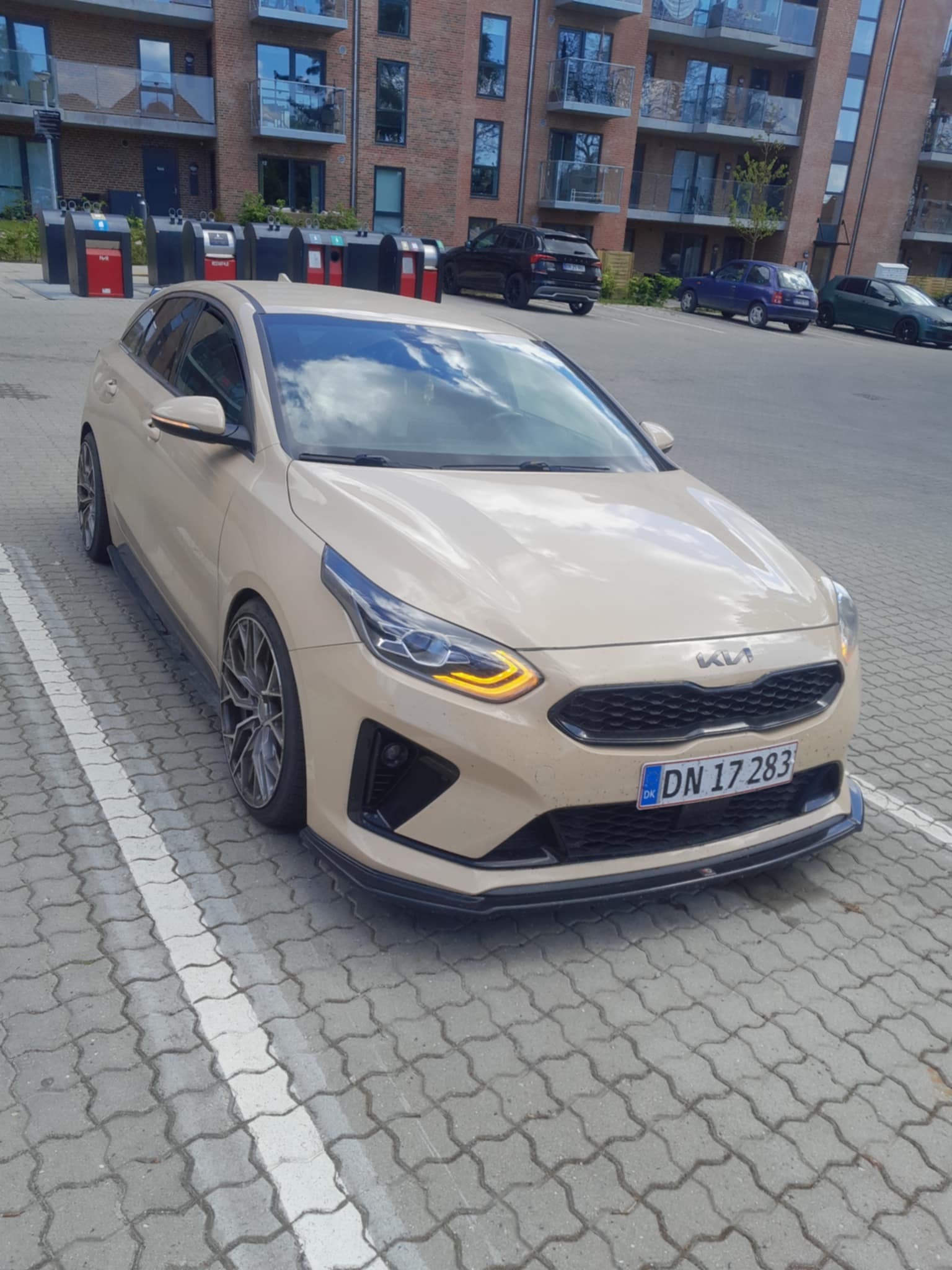 Hvid Kia ProCeed fra 2019