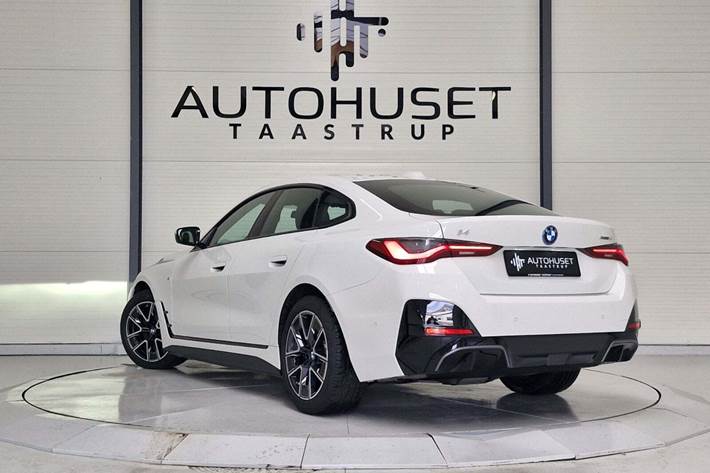 Hvid BMW i4 fra 2025