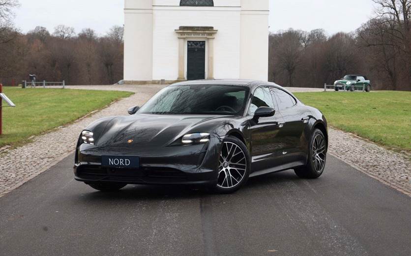 Porsche Taycan 4S