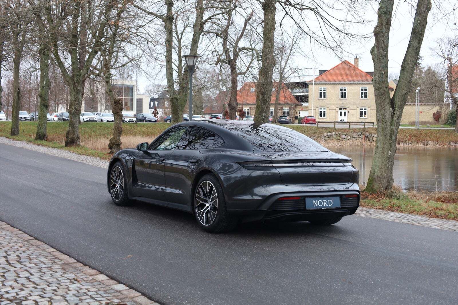 Porsche Taycan 4S