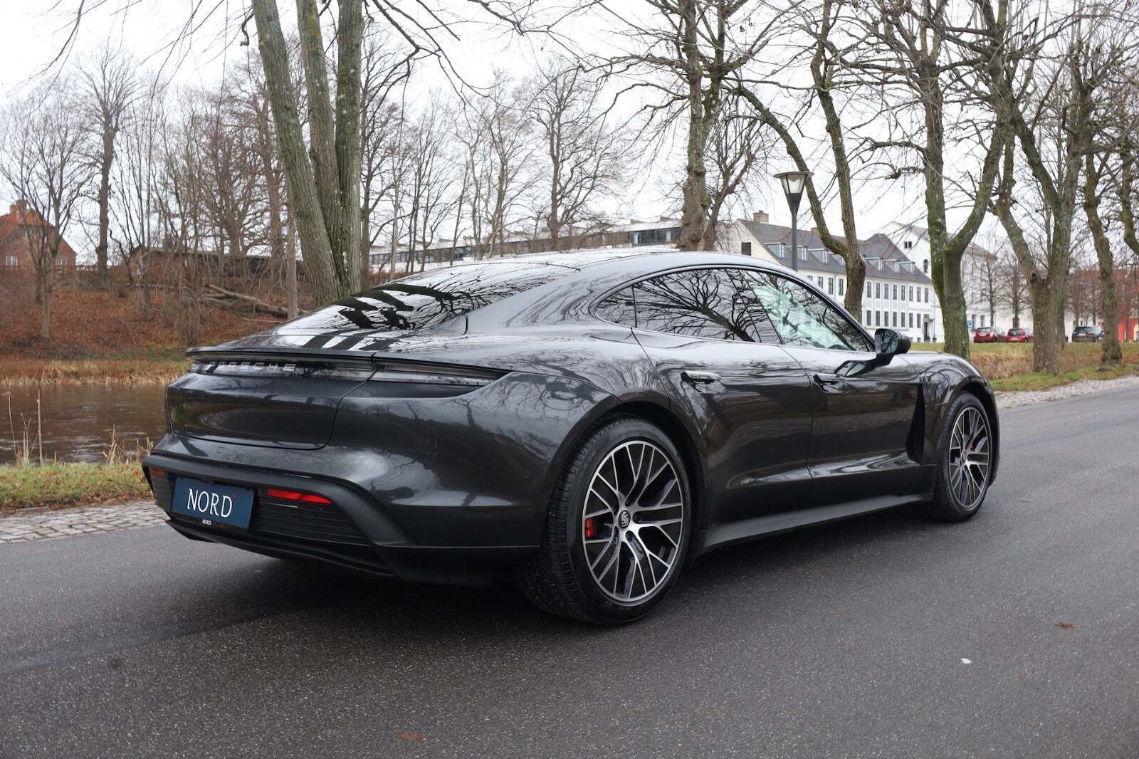 Porsche Taycan 4S
