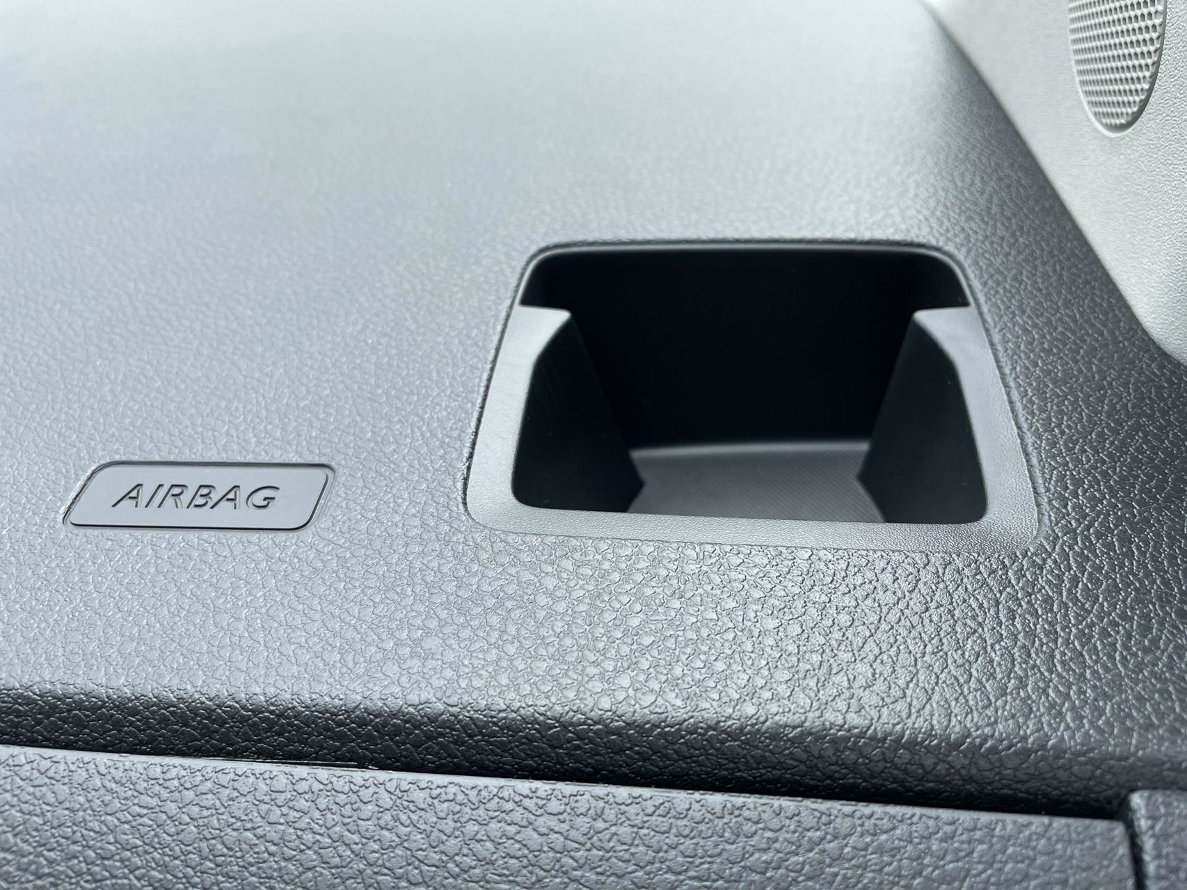 Hvid Toyota ProAce fra 2024