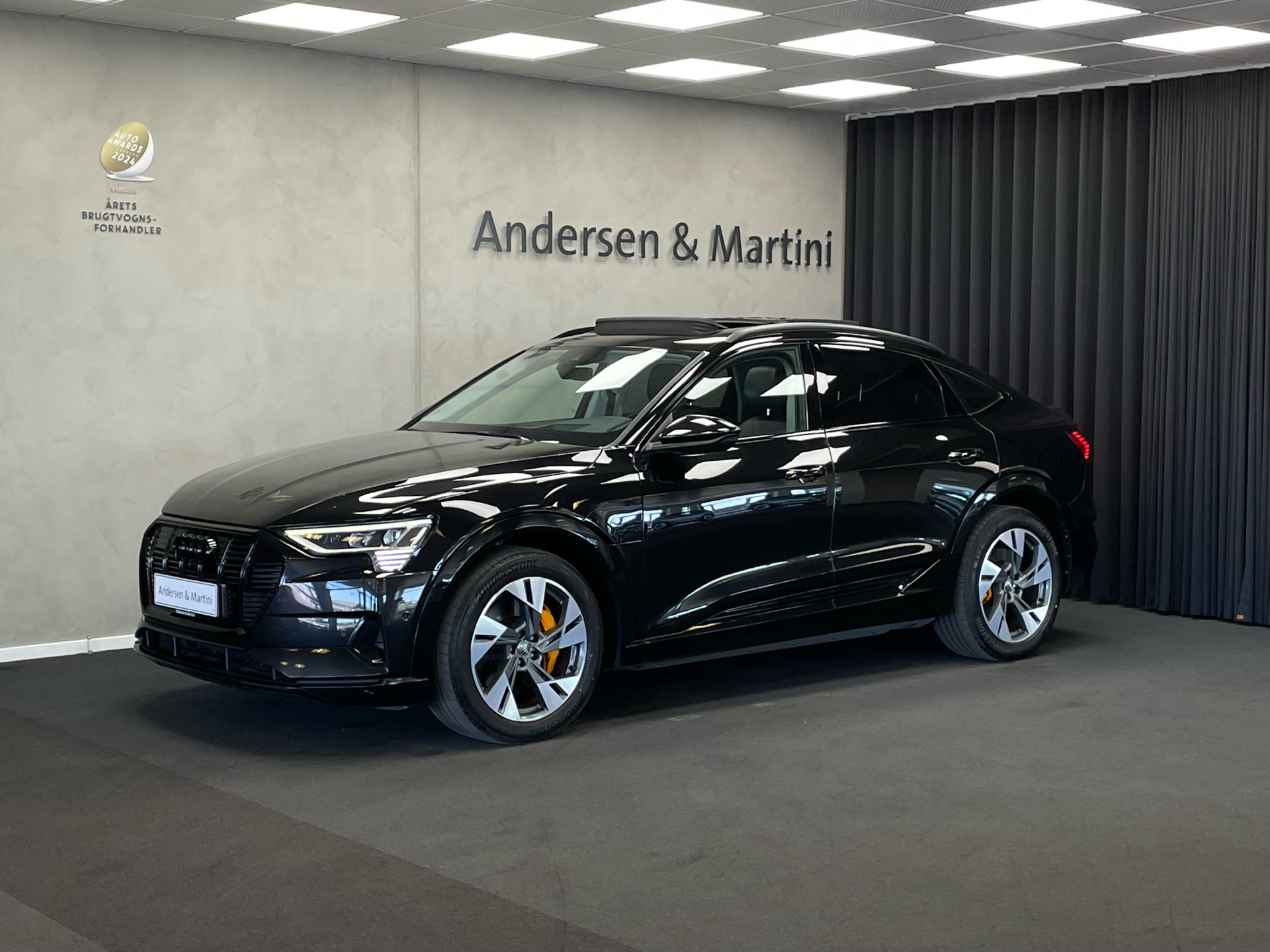 Sort Audi e-tron fra 2020