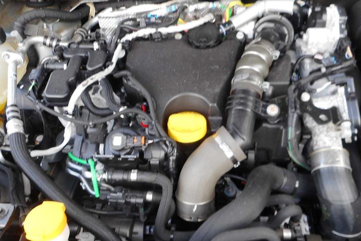 Grå Renault Captur fra 2020