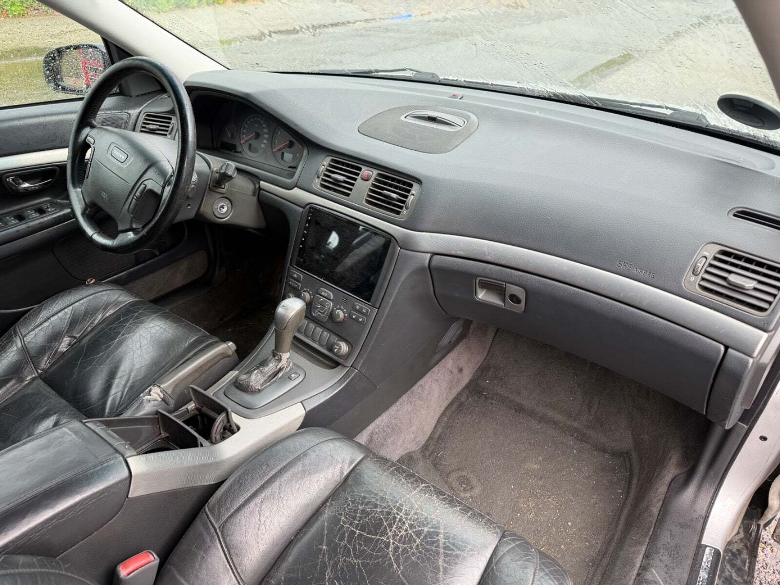 Grå Volvo S80 fra 2000