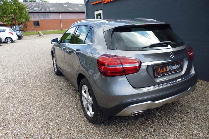 undefined Mercedes GLA200 fra 2019