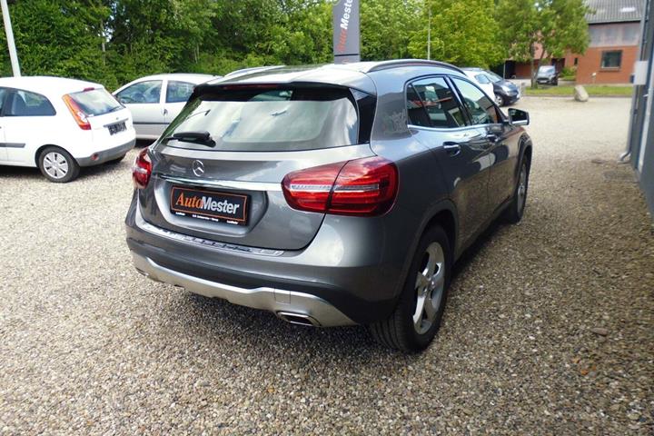 undefined Mercedes GLA200 fra 2019