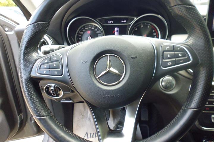 undefined Mercedes GLA200 fra 2019