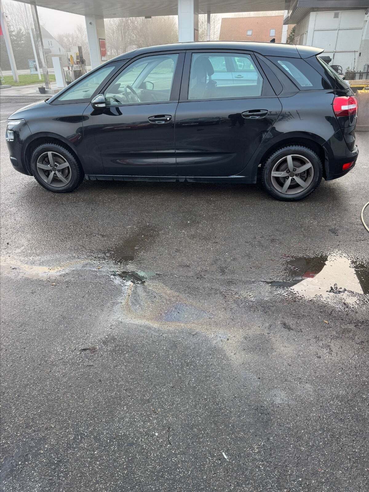 undefined Citroën C4 Picasso fra 2013 set udefra
