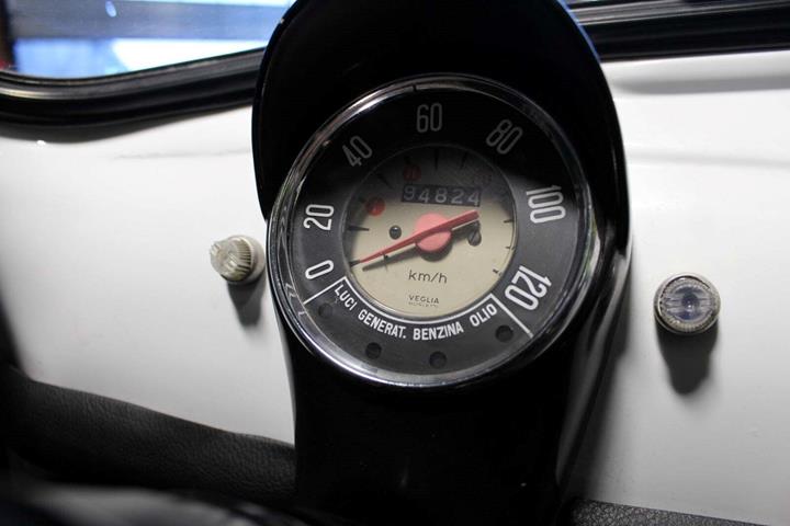 Hvid Fiat 500 fra 1969