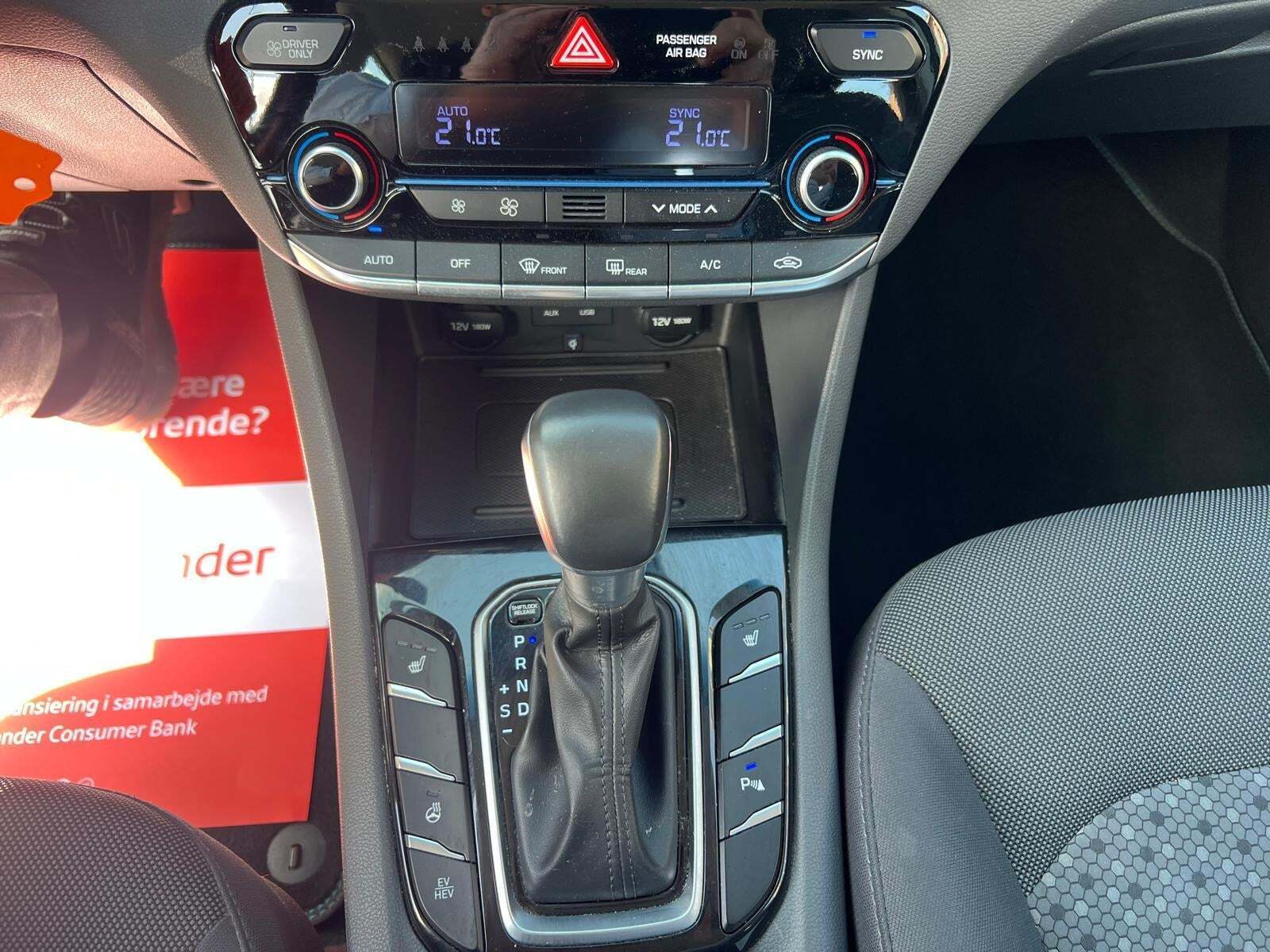 Sølv Hyundai Ioniq fra 2019