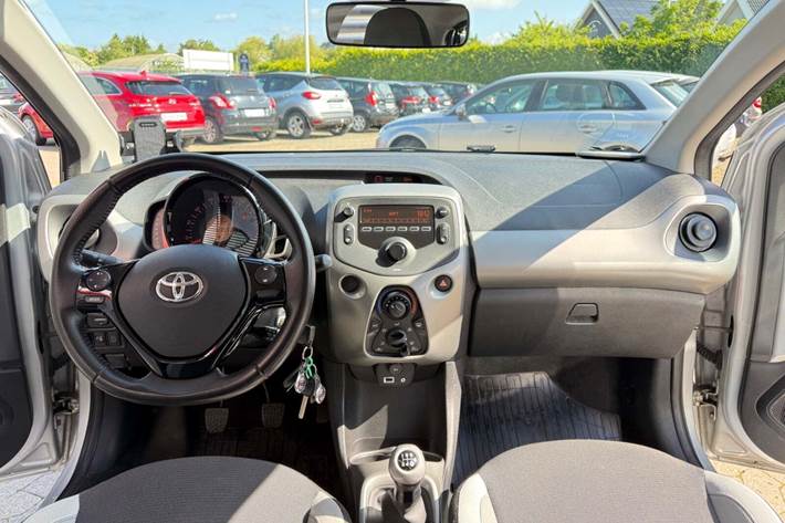 undefined Toyota Aygo fra 2015
