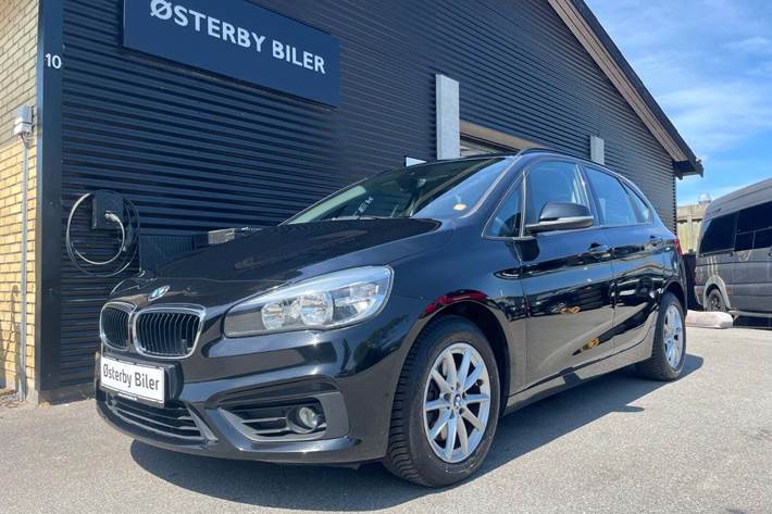Sort BMW 218i fra 2015