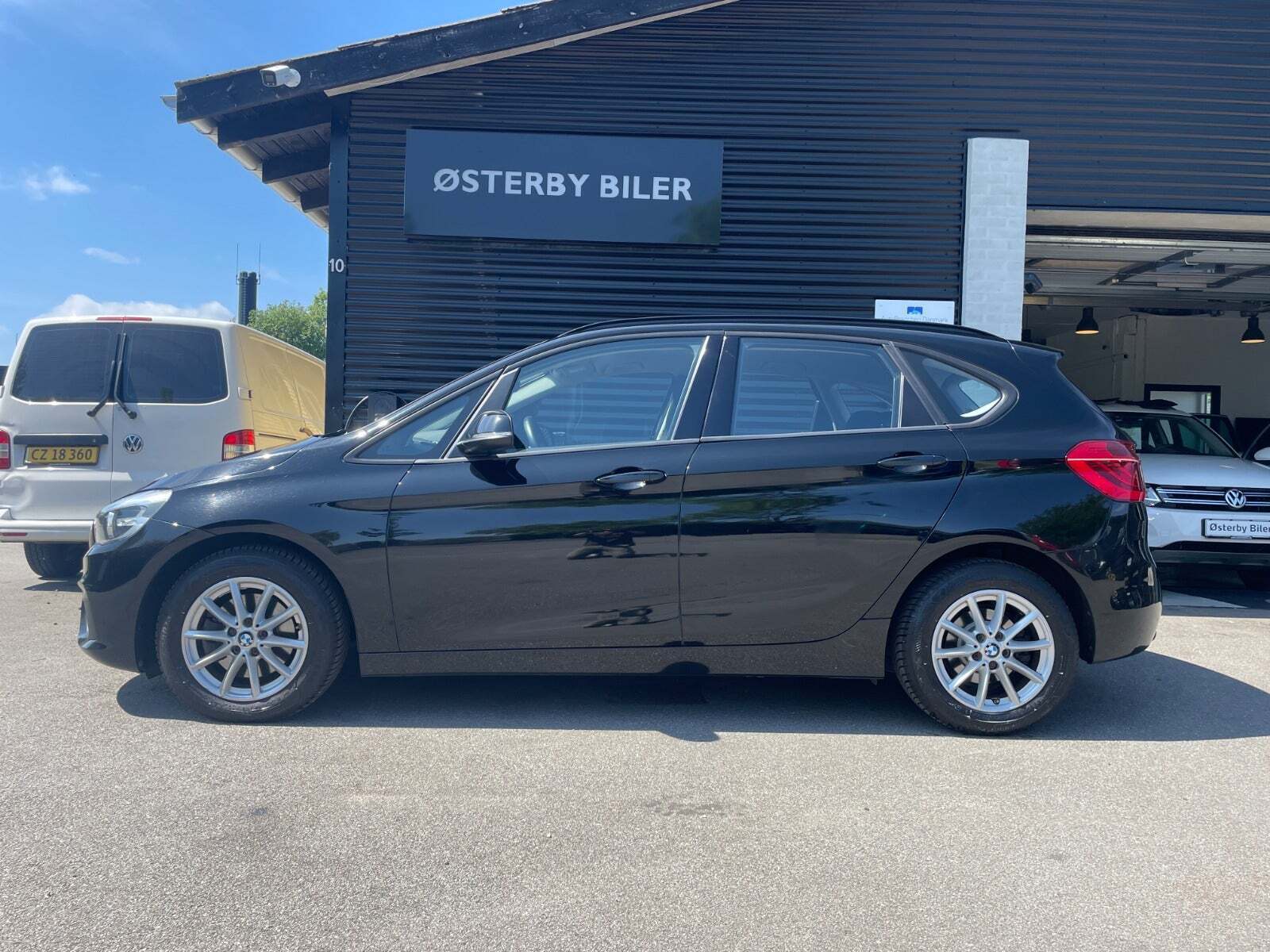 Sort BMW 218i fra 2015