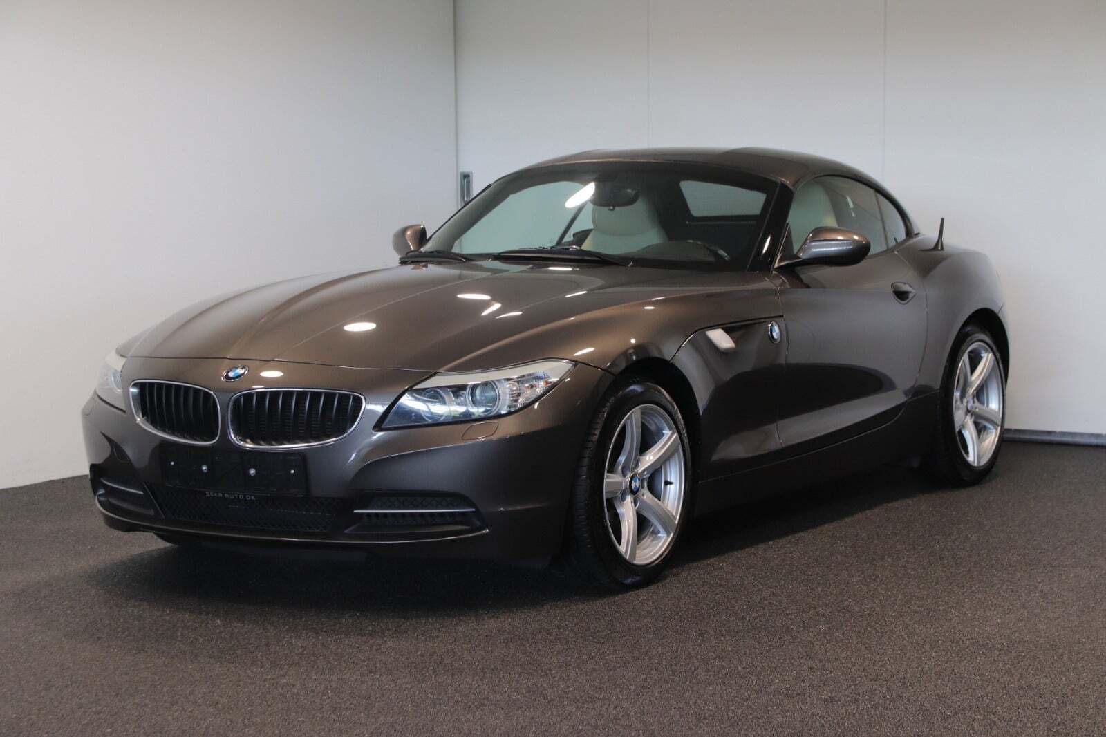 Brun BMW Z4 fra 2010