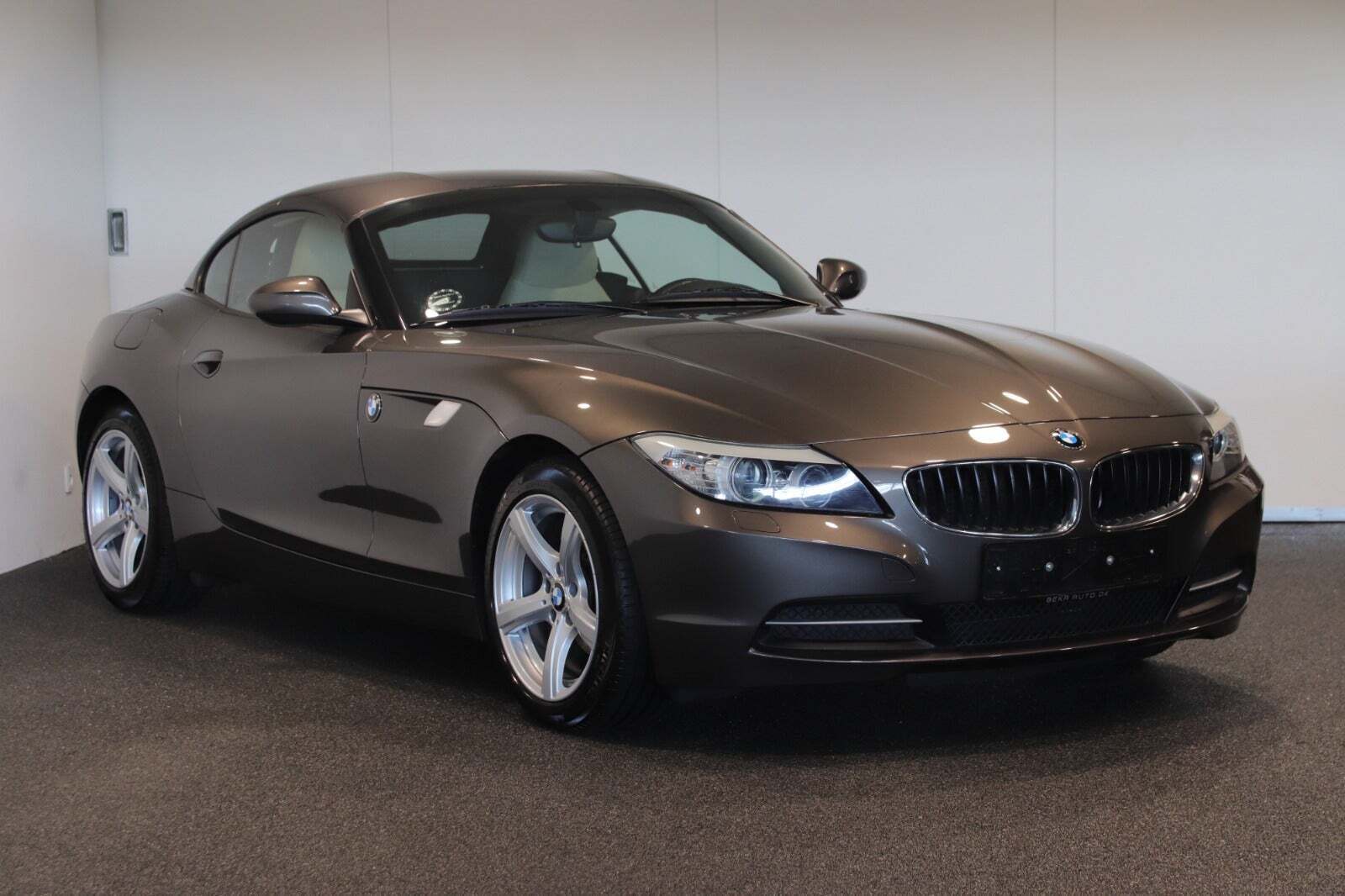 Brun BMW Z4 fra 2010