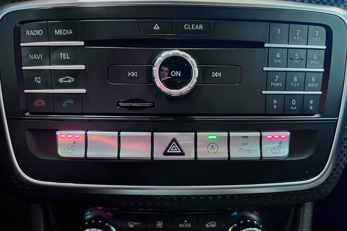 Sort Mercedes A200 d fra 2015