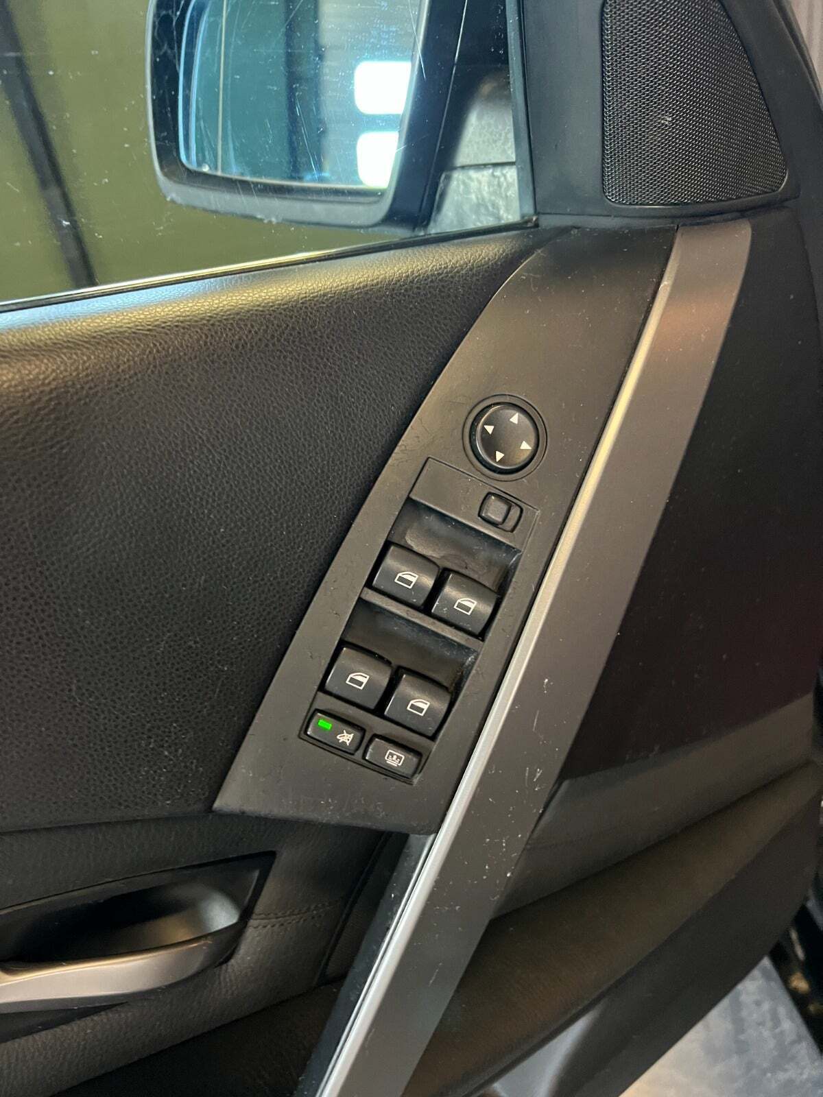 Sort BMW 525i fra 2005