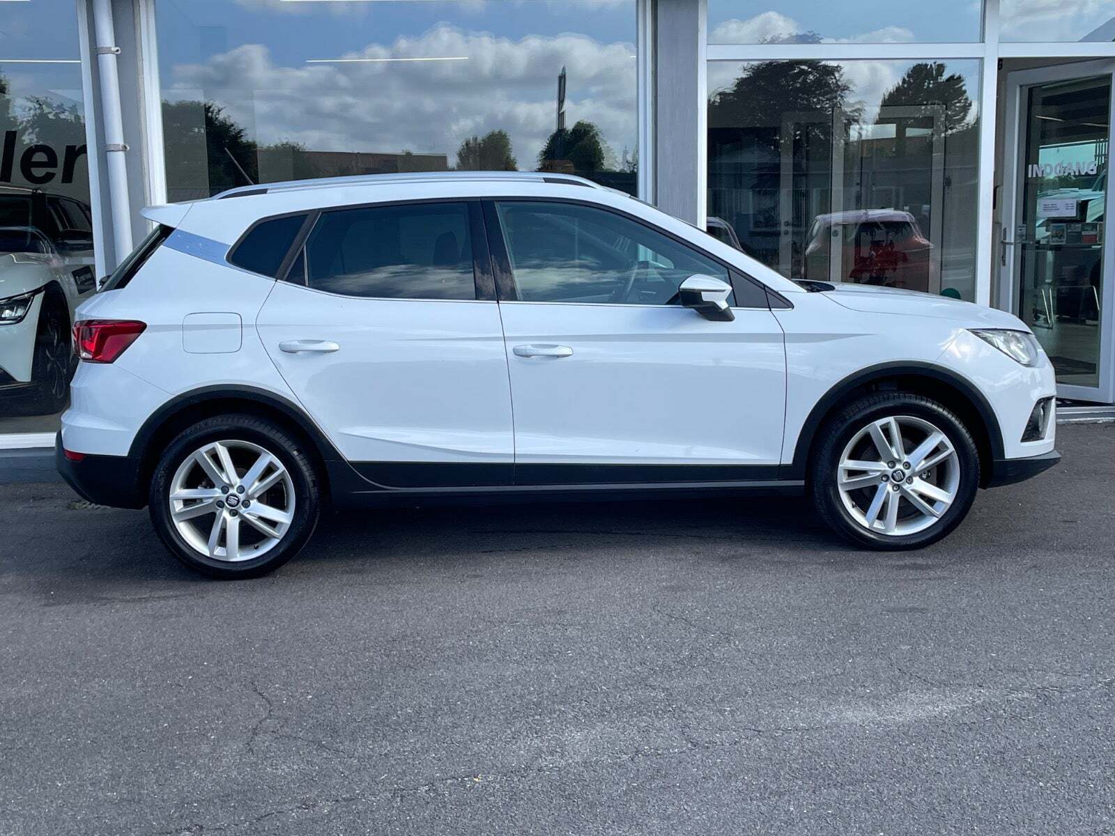 Seat Arona