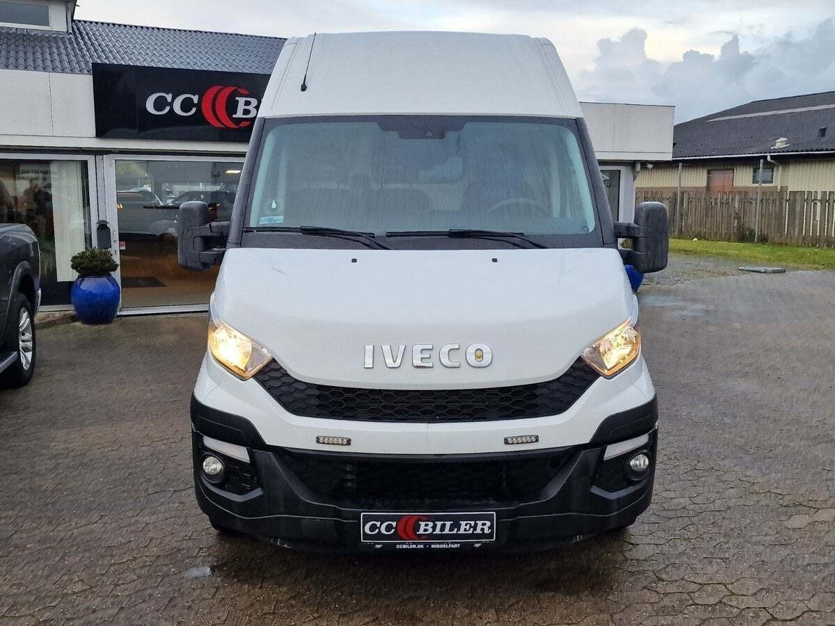 Iveco Daily 3,0 35C17 12m³ Van AG