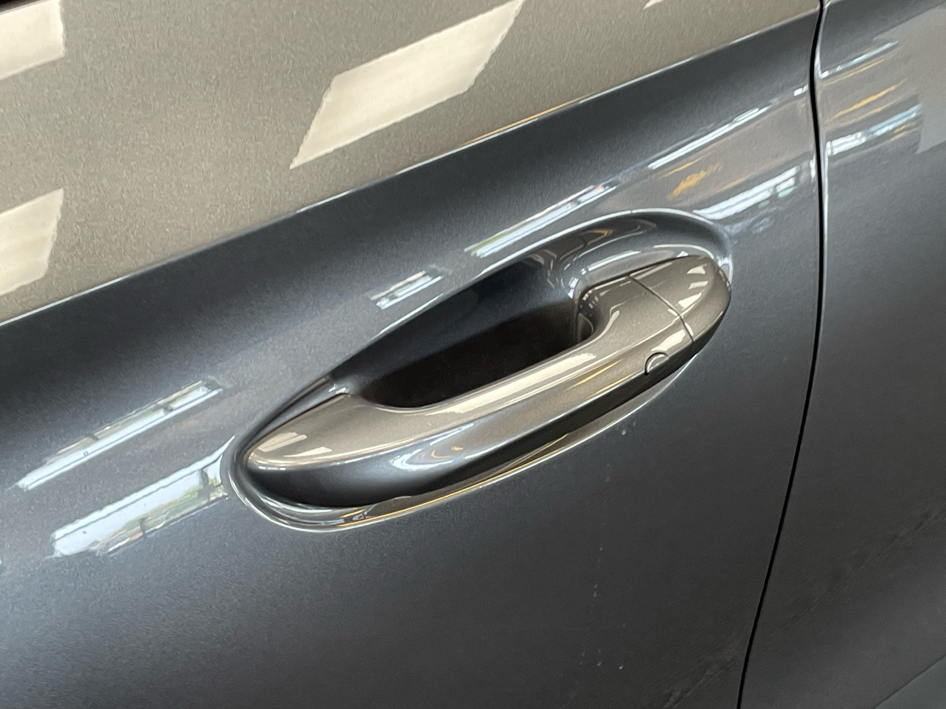 Grå MG MG4 Electric fra 2023